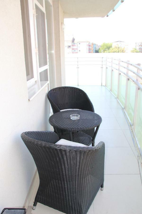 Luxury Trip Apartment Oradea Exterior photo